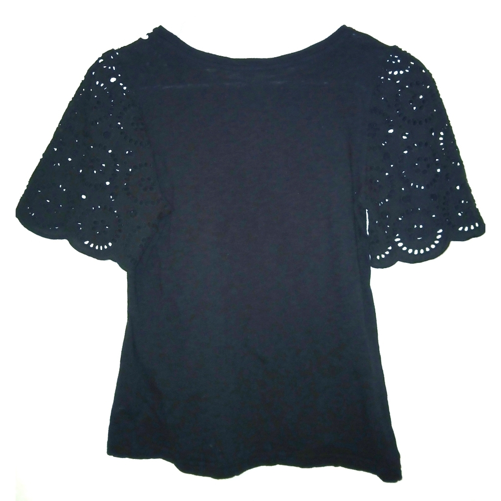 T Tahari Eyelet Sleeve Top M - Picture 3 of 4